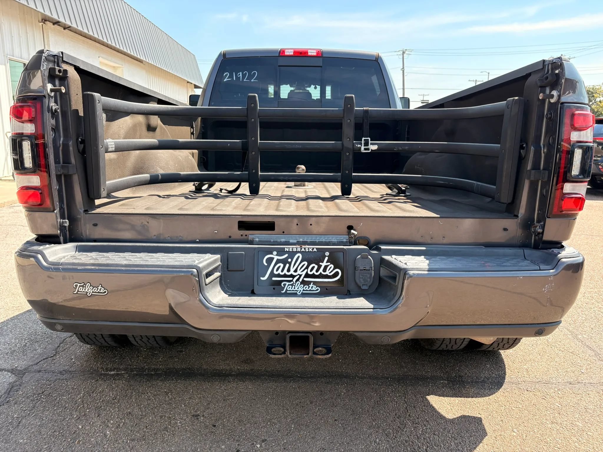 Used 2021 RAM 3500 Laramie w/ Night Edition AWD/4WD image 6