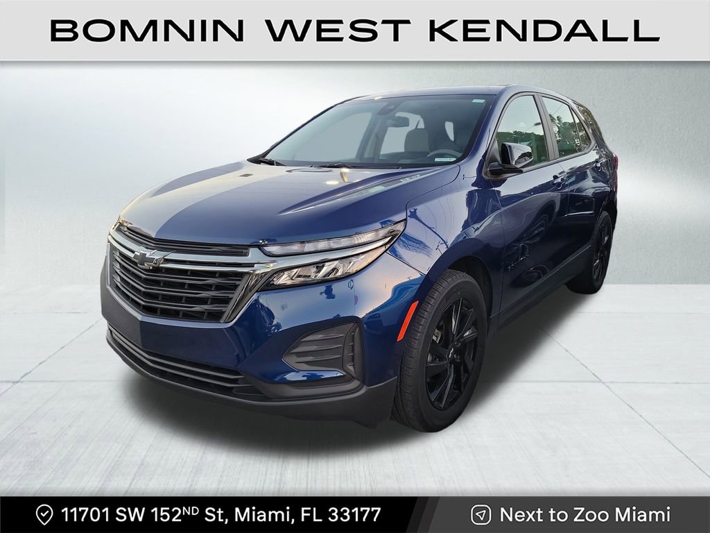 Used 2023 Chevrolet Equinox LS w/ Midnight Edition image 2