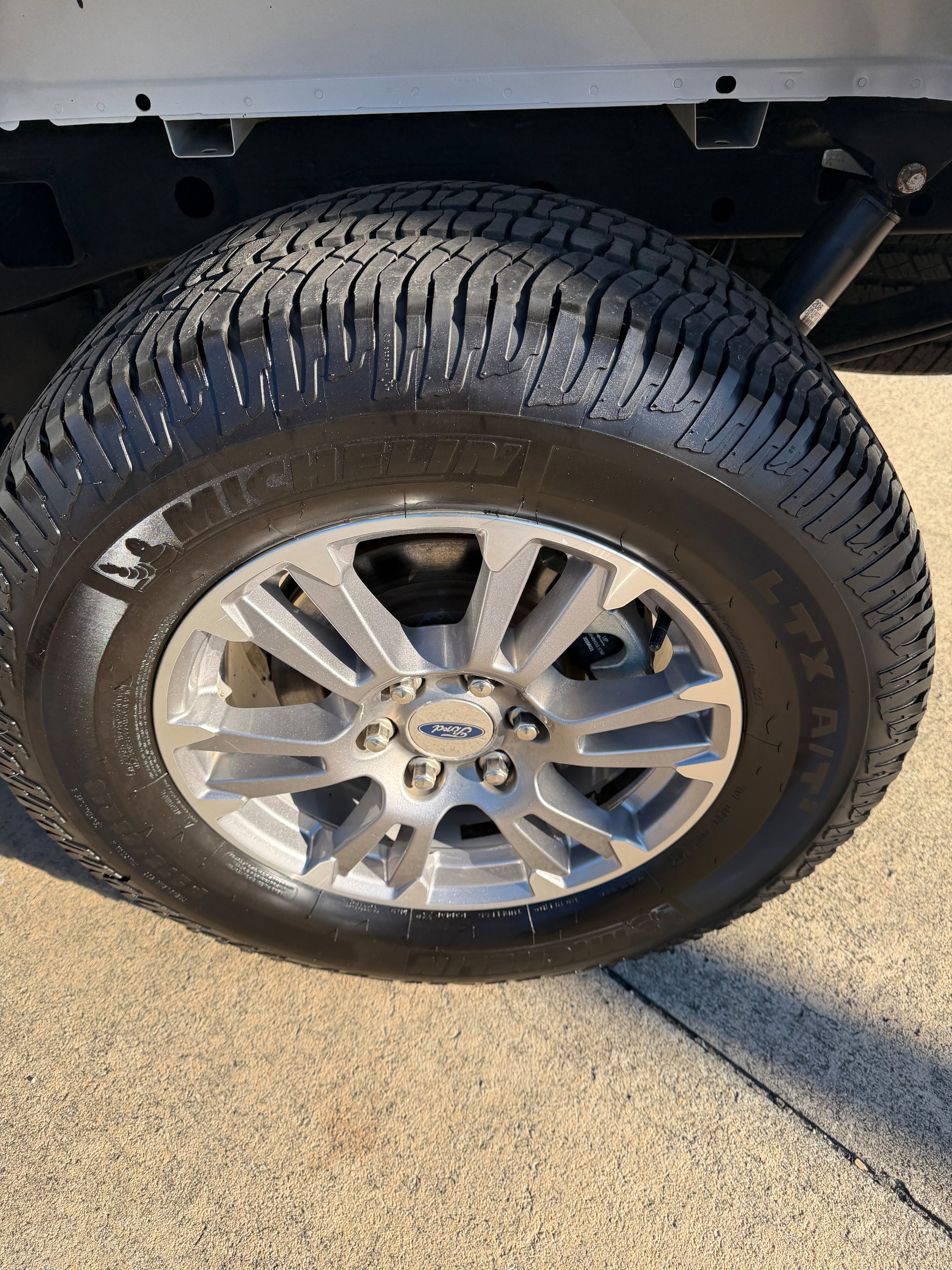 Used 2020 Ford F150 Lariat image 9