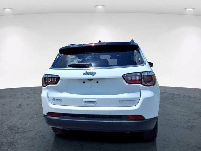 Used 2025 Jeep Compass Limited AWD/4WD image 15