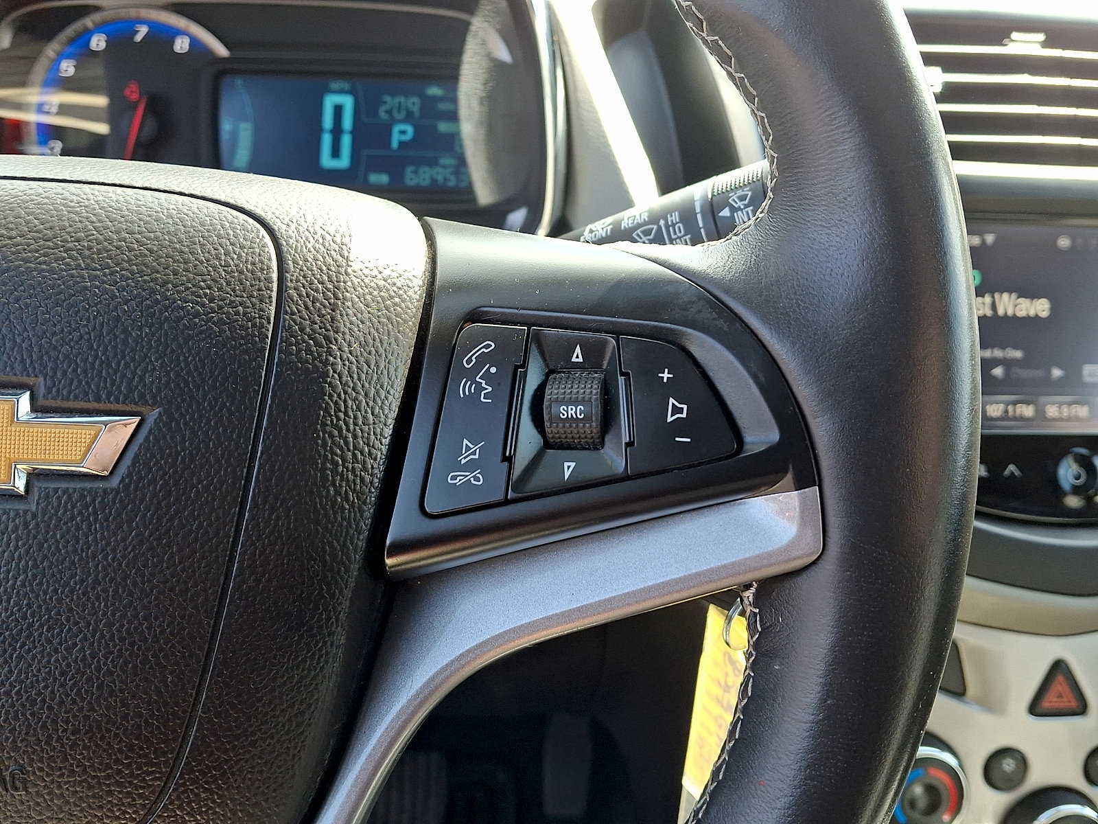 Used 2016 Chevrolet Trax LT w/ LT Sun and Sound Package image 23