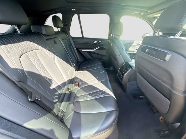 Used 2025 BMW X5 xDrive50e AWD/4WD image 28