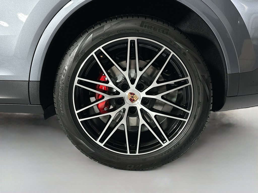 New 2026 Porsche Cayenne S AWD/4WD image 33