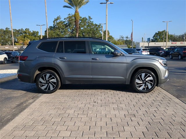 Certified 2024 Volkswagen Atlas SE image 3