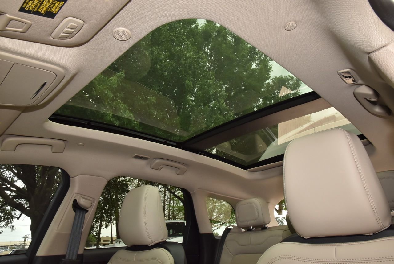 New 2026 Lincoln Corsair Reserve FWD image 32