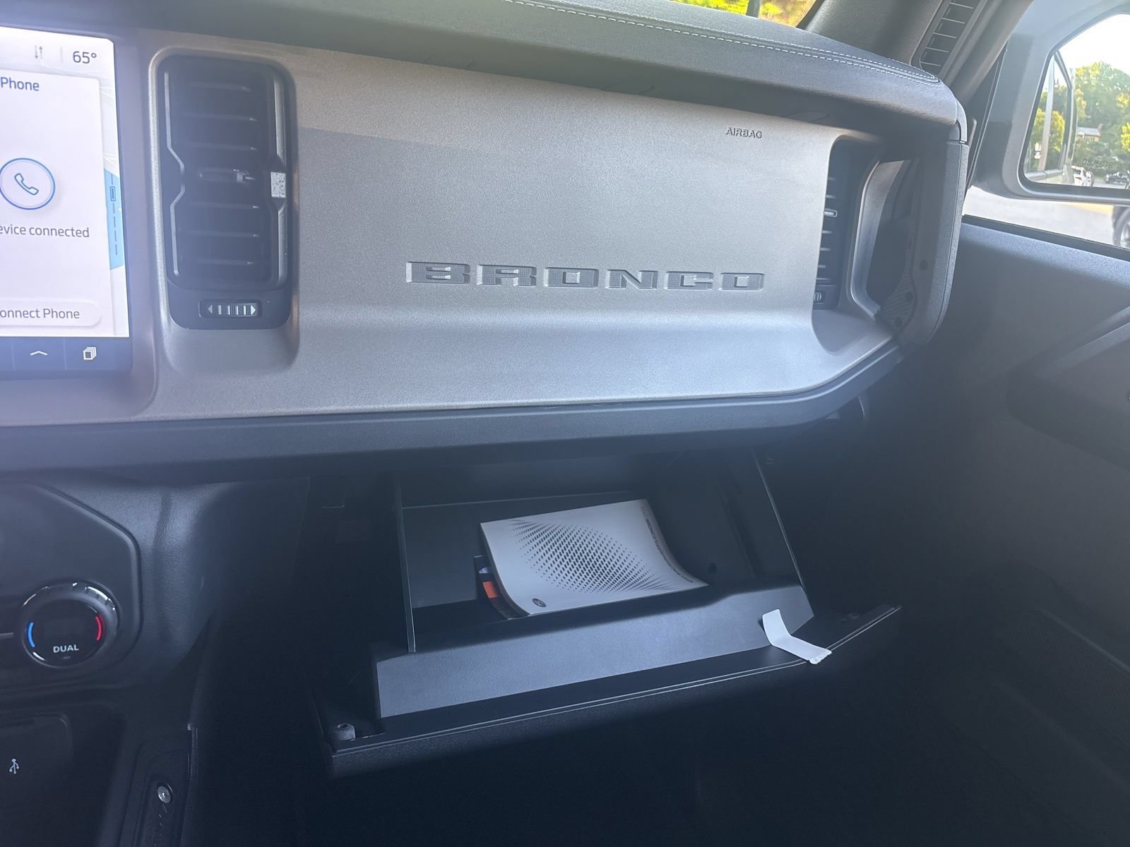 Used 2025 Ford Bronco Outer Banks AWD/4WD image 31