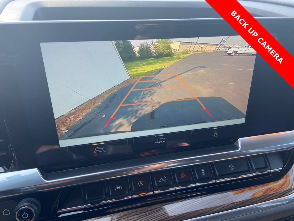 Used 2024 Chevrolet Silverado 1500 LT Trail Boss w/ Convenience Package II AWD/4WD image 3