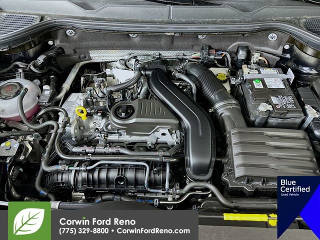 Used 2025 Volkswagen Taos SEL image 33