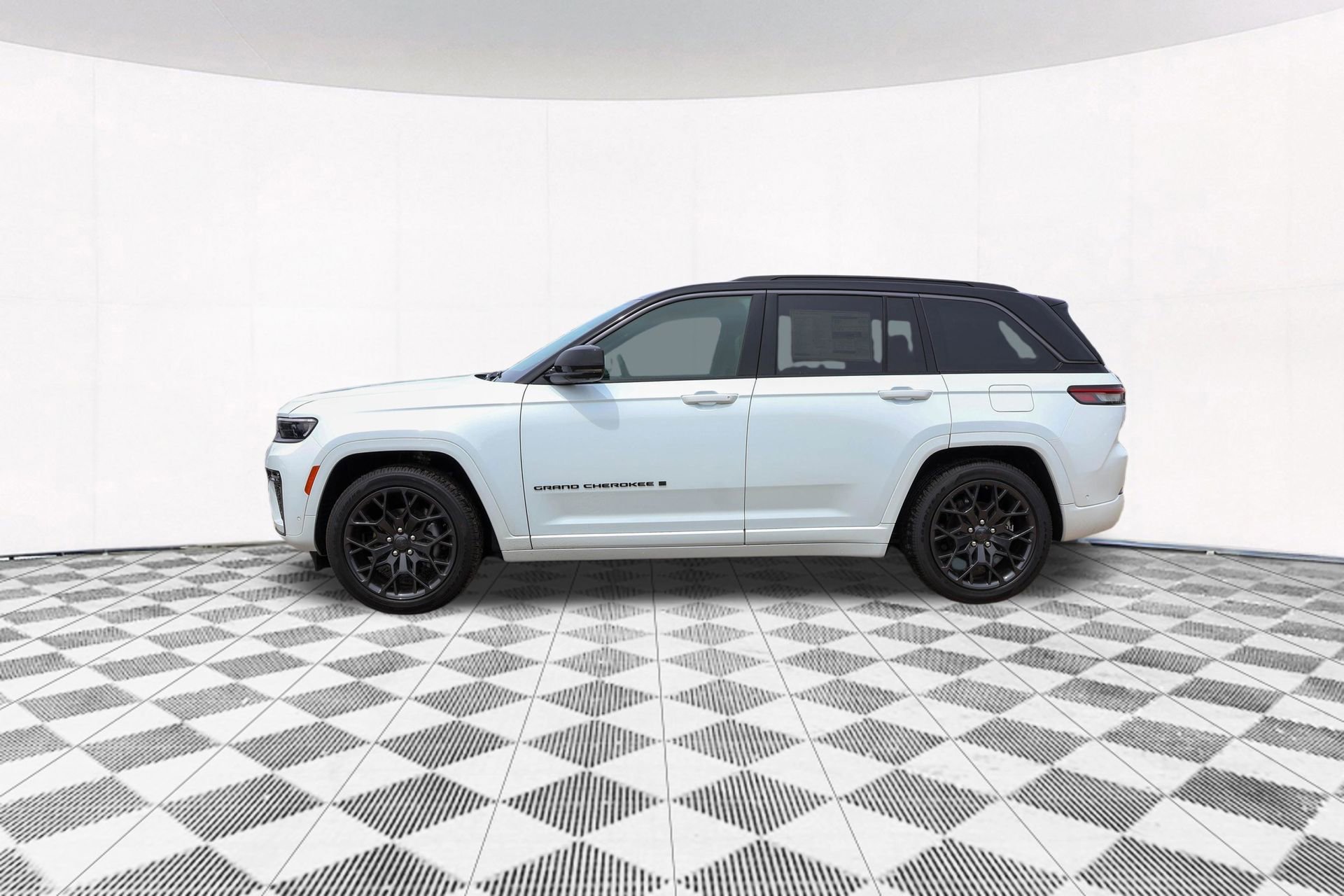 New 2026 Jeep Grand Cherokee Summit AWD/4WD image 8