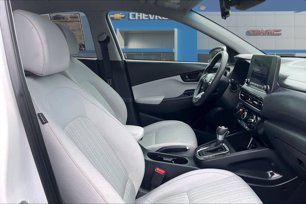Used 2022 Hyundai Kona SEL FWD image 28