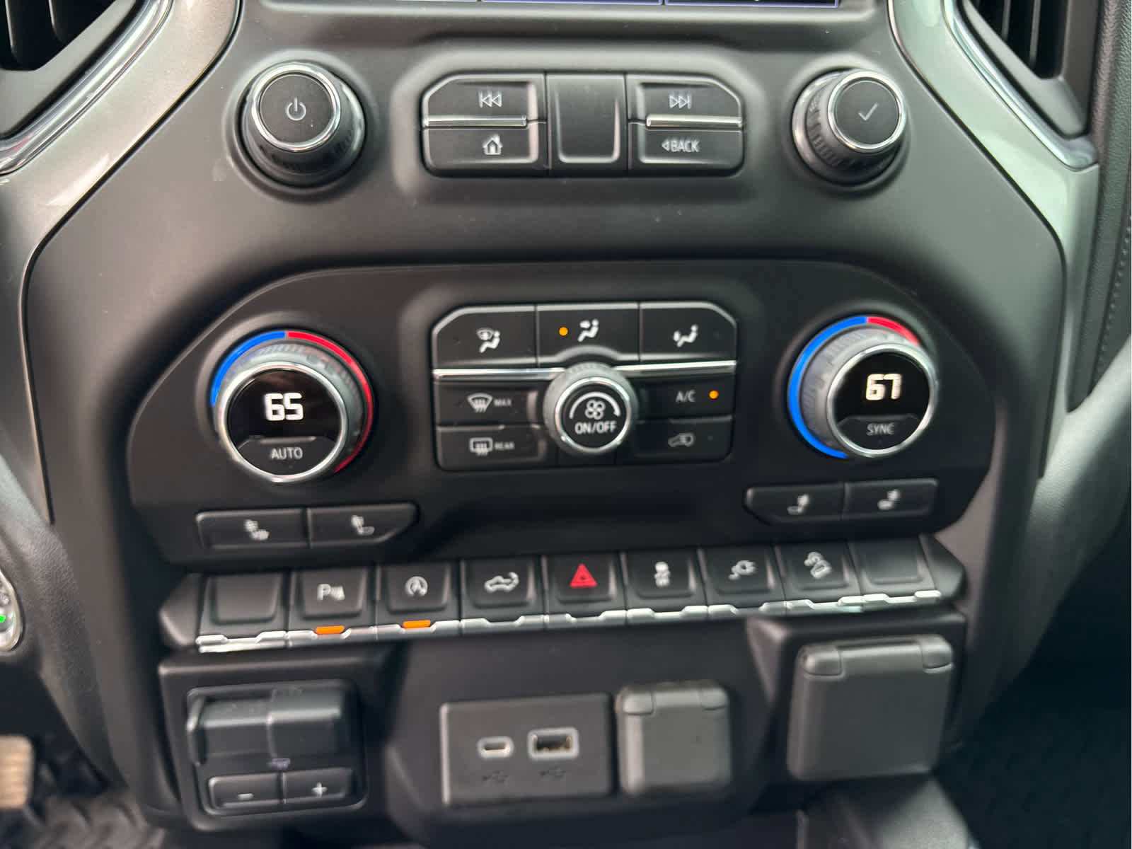 Used 2020 Chevrolet Silverado 1500 LT Trail Boss image 20