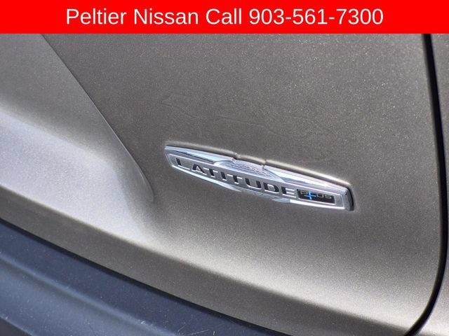 Used 2020 Jeep Cherokee Latitude Plus FWD image 8