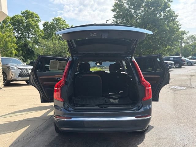 Used 2023 Volvo XC90 B6 Plus w/ Protection Package Premier AWD/4WD image 11