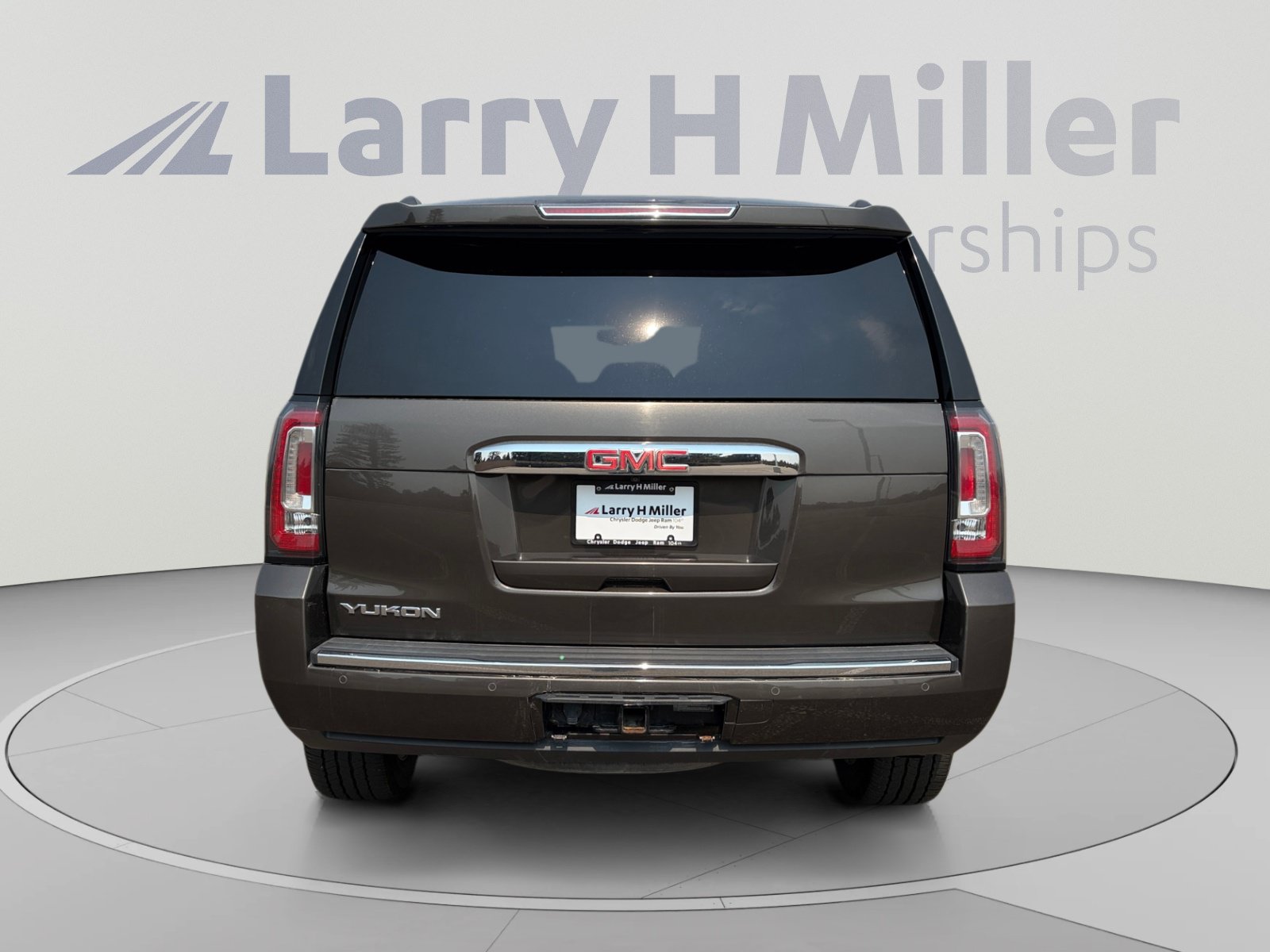 Used 2019 GMC Yukon Denali AWD/4WD image 5