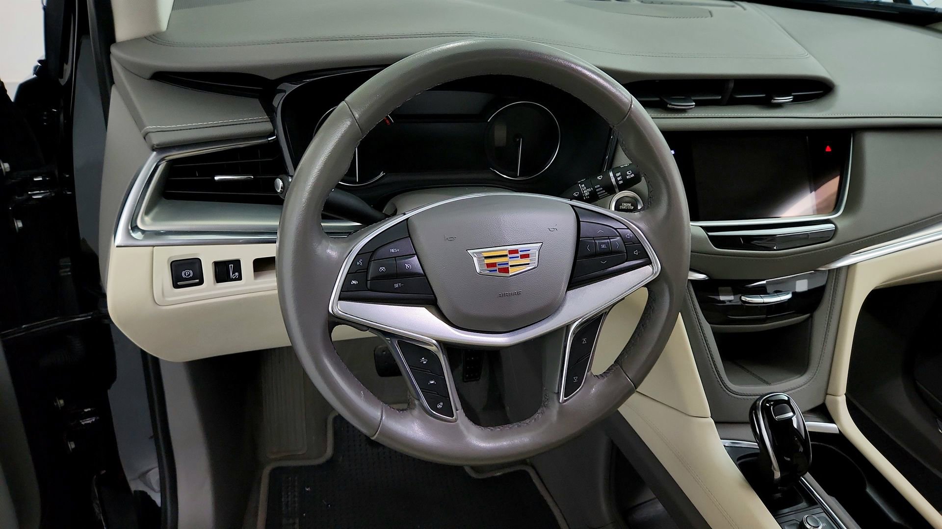 Used 2020 Cadillac XT5 Premium Luxury AWD/4WD image 18