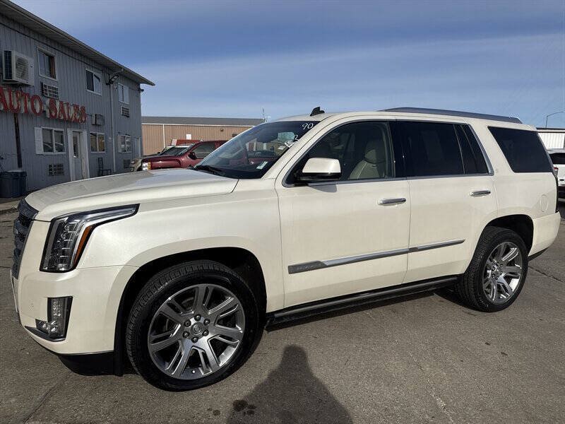 Used 2015 Cadillac Escalade Premium AWD/4WD image 2