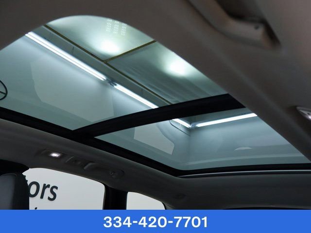 New 2024 Volvo XC60 T8 Plus w/ Climate Package image 6