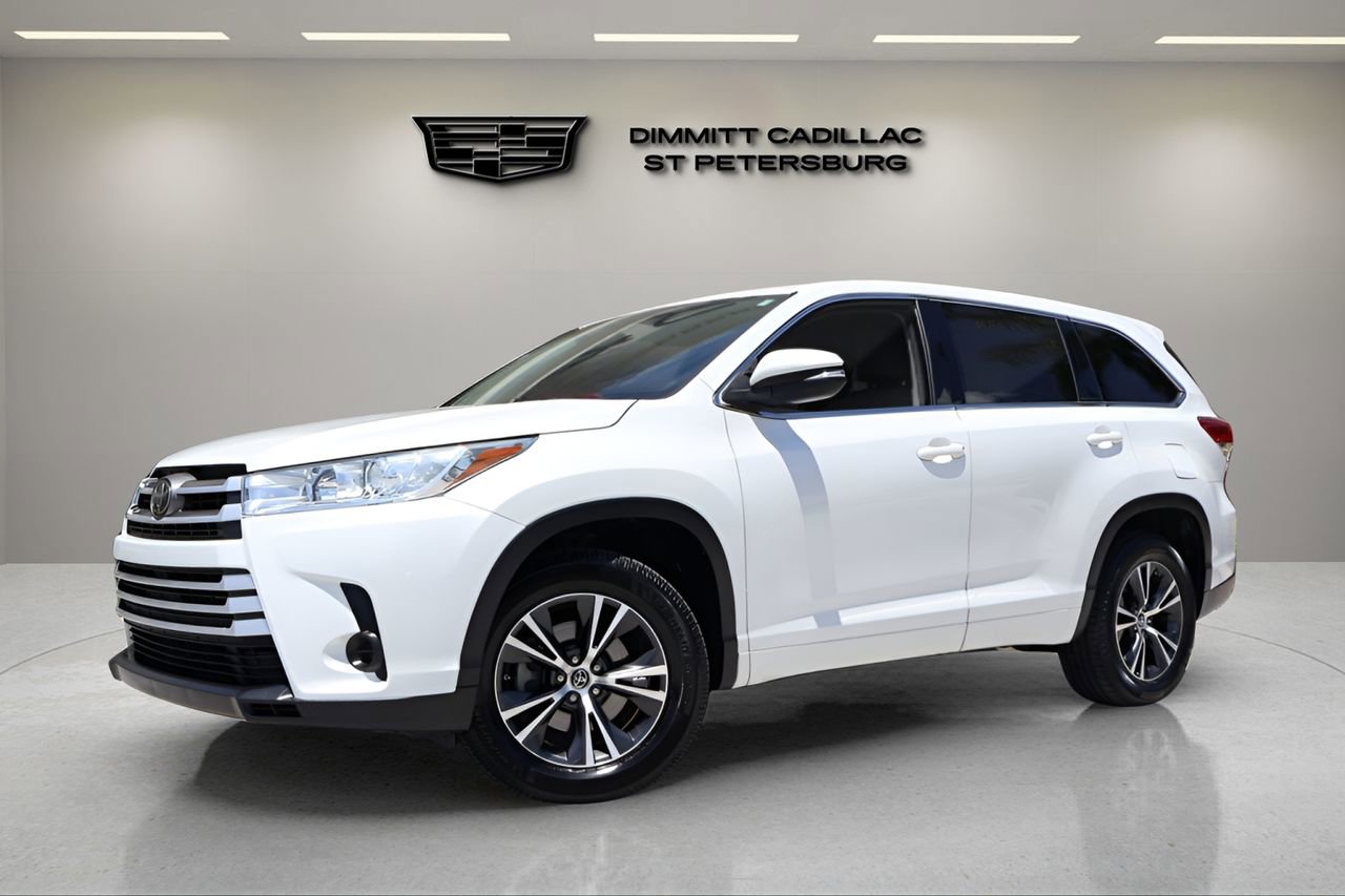 Used 2018 Toyota Highlander LE