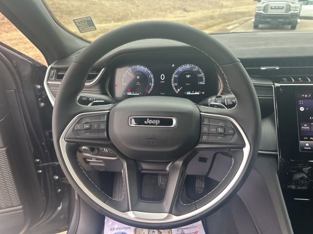 New 2025 Jeep Grand Cherokee L Altitude image 26