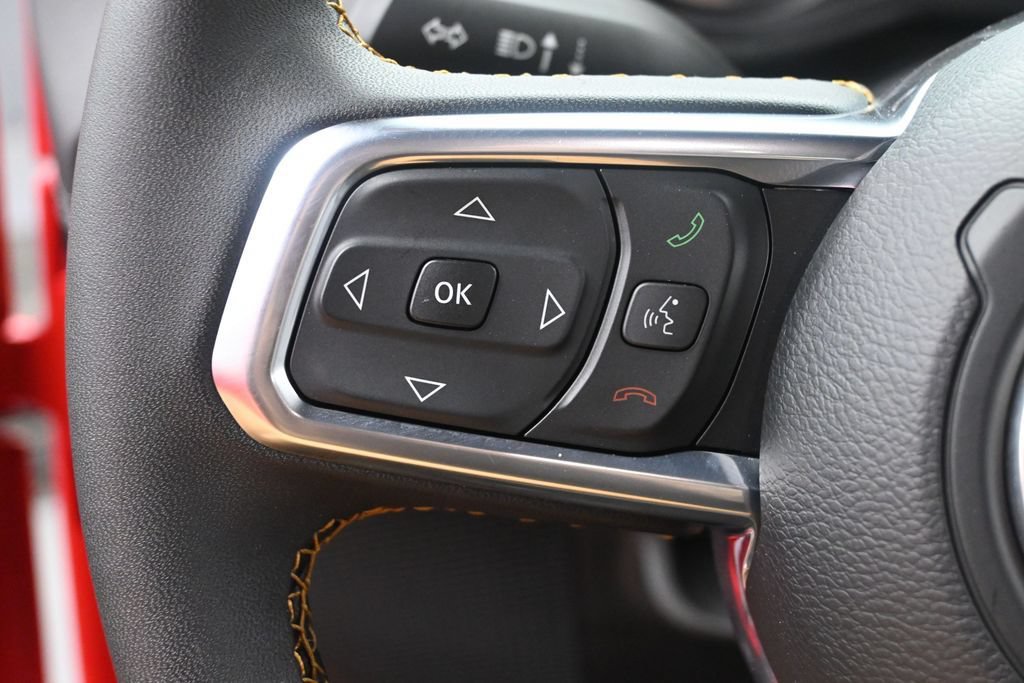 Used 2024 Jeep Wrangler Unlimited Sahara w/ Technology Group AWD/4WD image 29