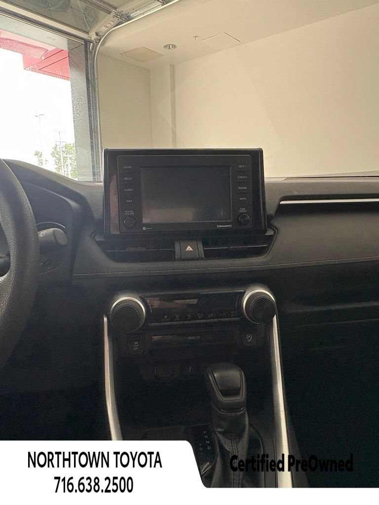 Used 2020 Toyota RAV4 LE w/ All Weather Liner Package AWD/4WD image 21