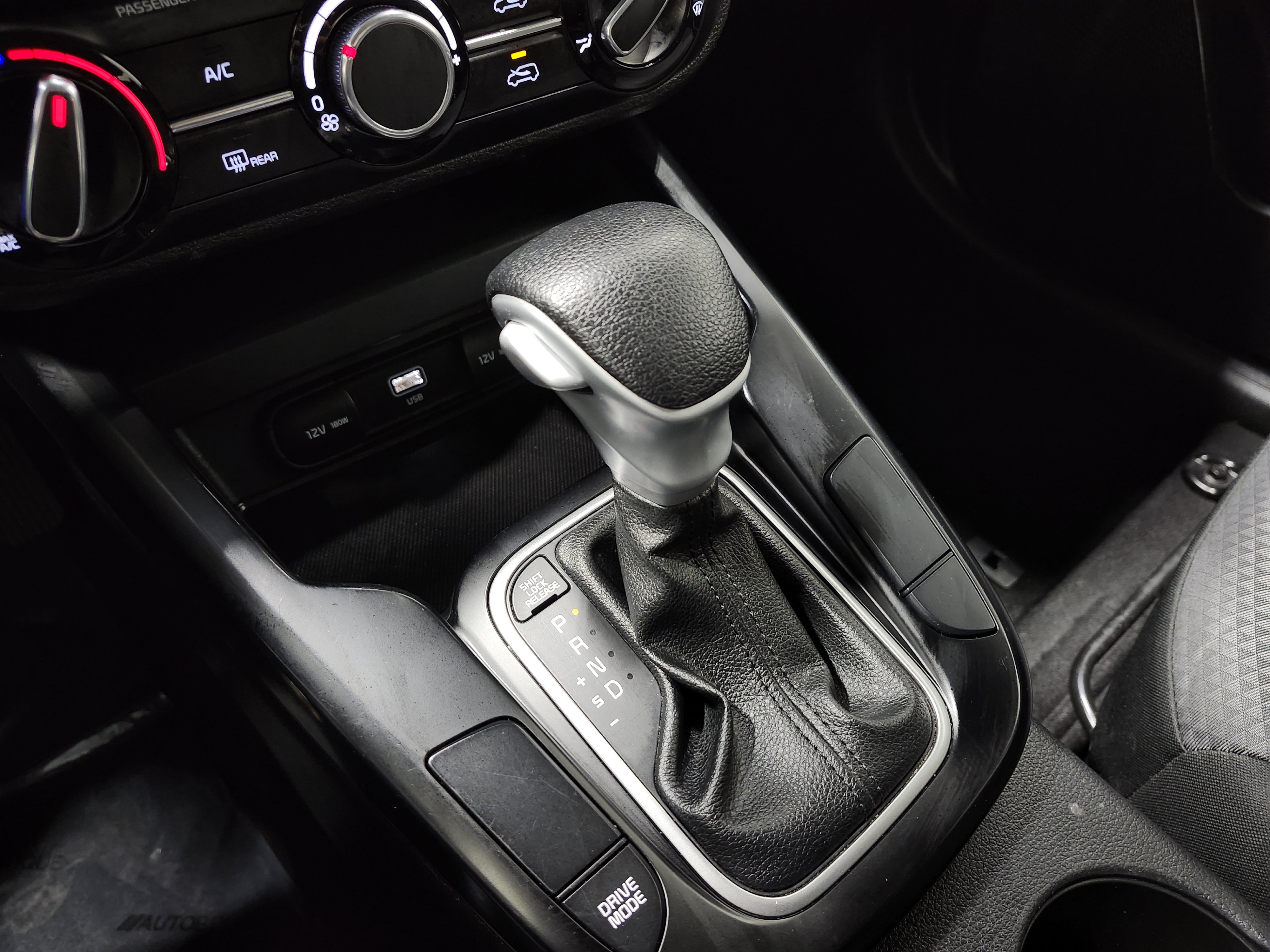 Used 2023 Kia Soul LX w/ Option Group 015 FWD image 30