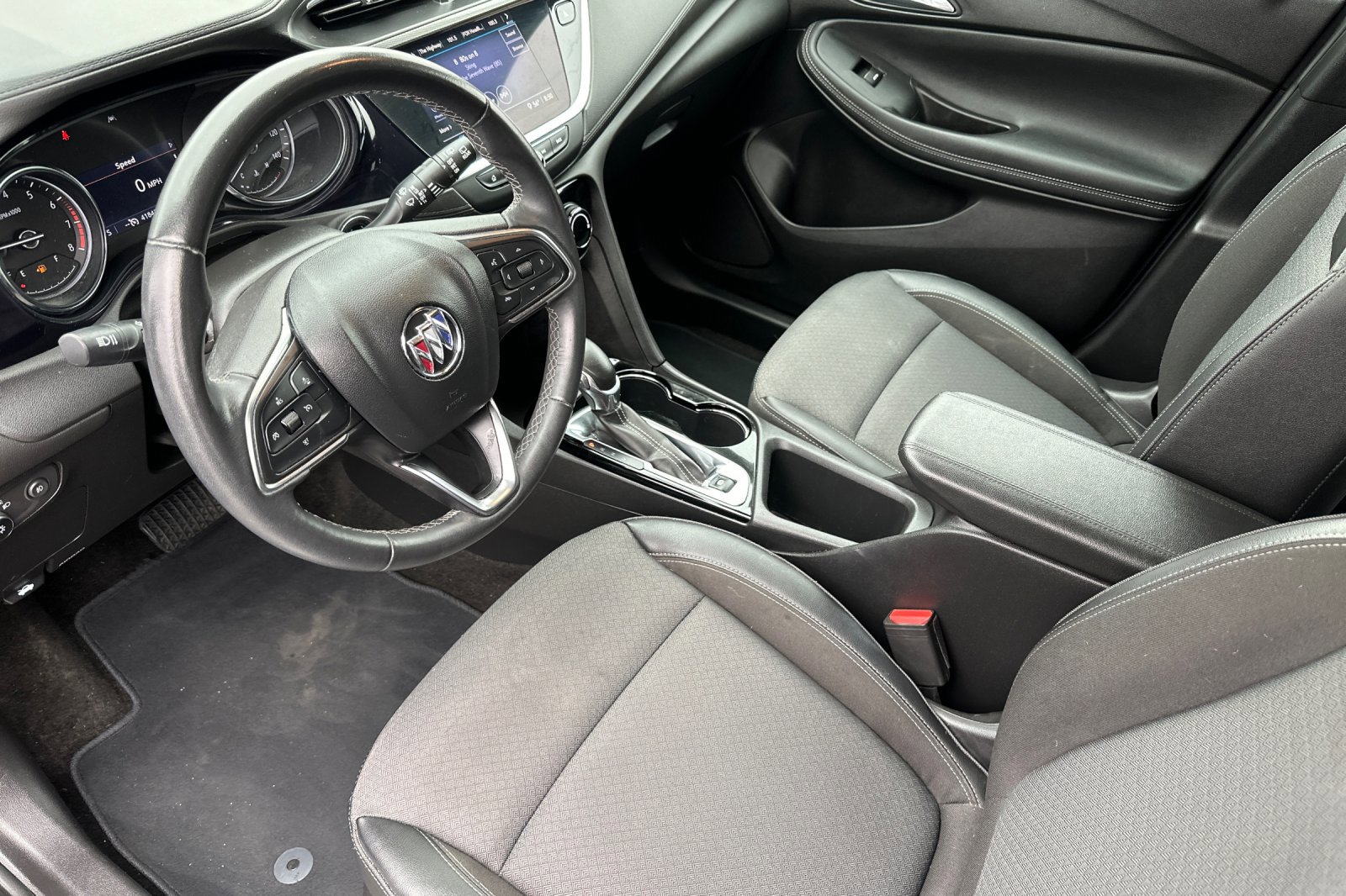 Used 2022 Buick Encore GX Preferred w/ Cold Weather Comfort Package AWD/4WD image 11