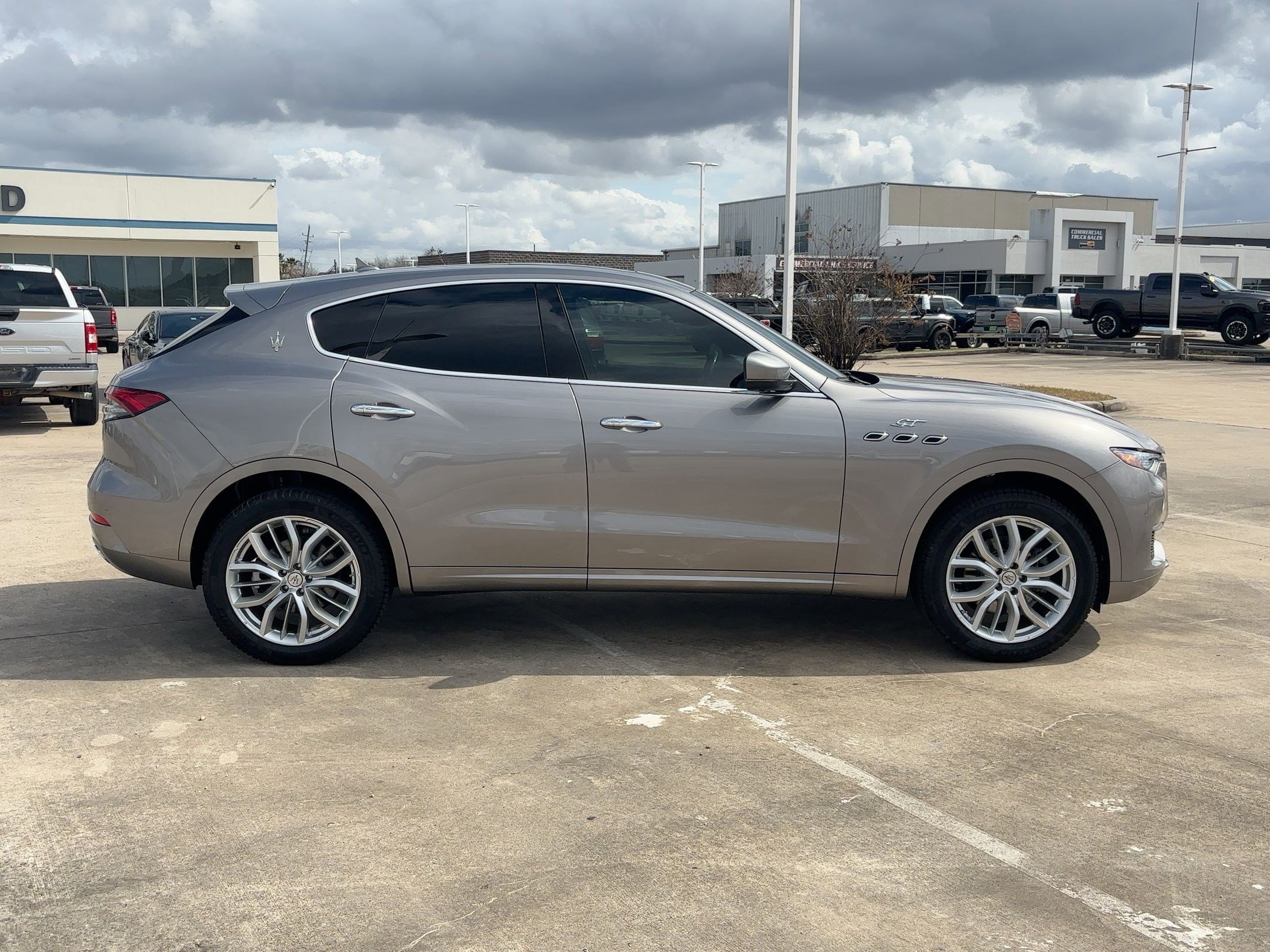 Used 2022 Maserati Levante GT image 2
