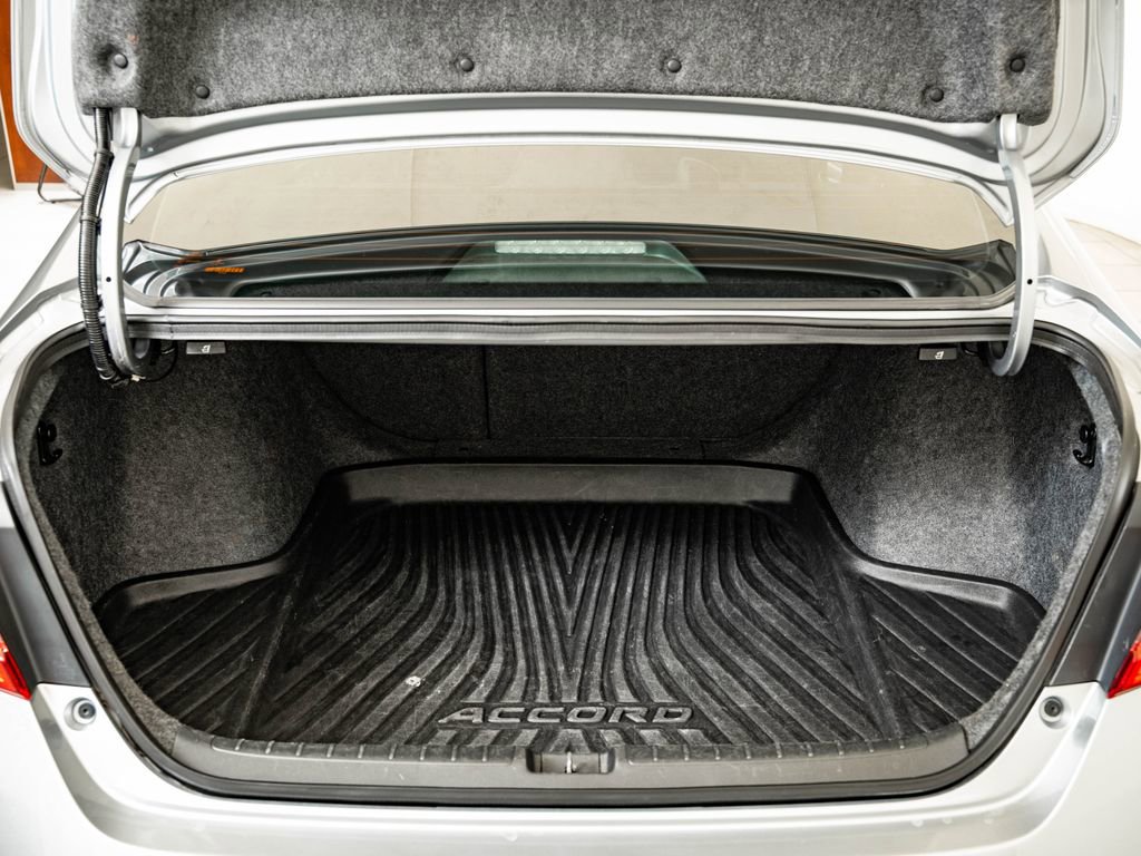 Used 2018 Honda Accord EX-L image 20