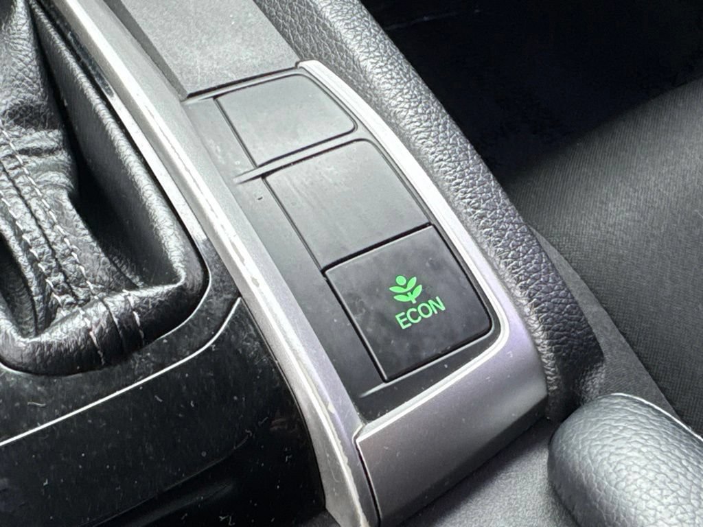 Used 2020 Honda Civic Sport image 31