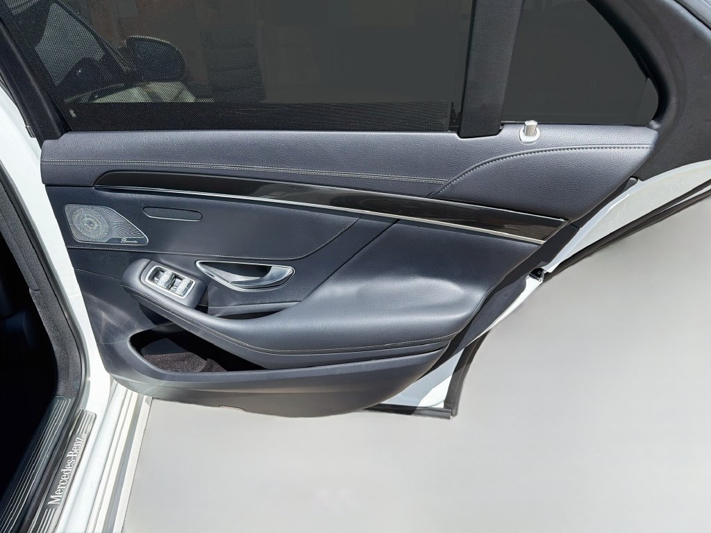 Used 2019 Mercedes-Benz S 450 Sedan image 33