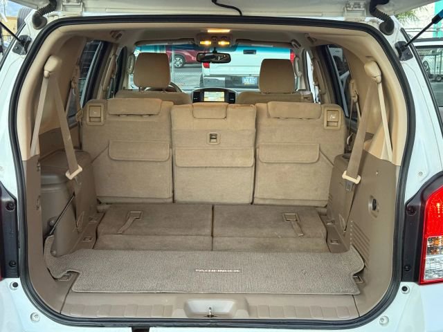 Used 2011 Nissan Pathfinder SV image 32