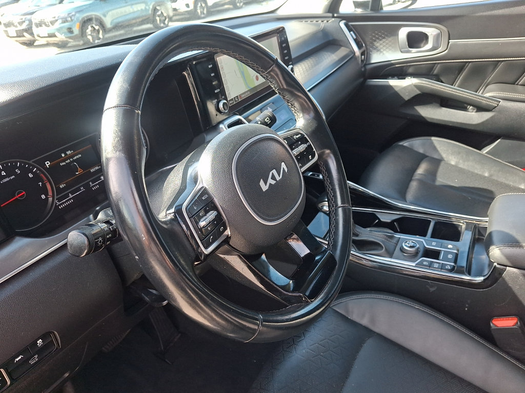 Used 2022 Kia Sorento SX FWD image 27