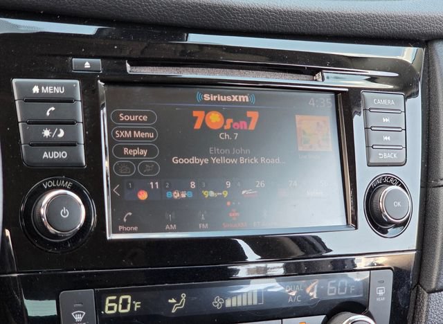 Used 2020 Nissan Rogue SV FWD image 22