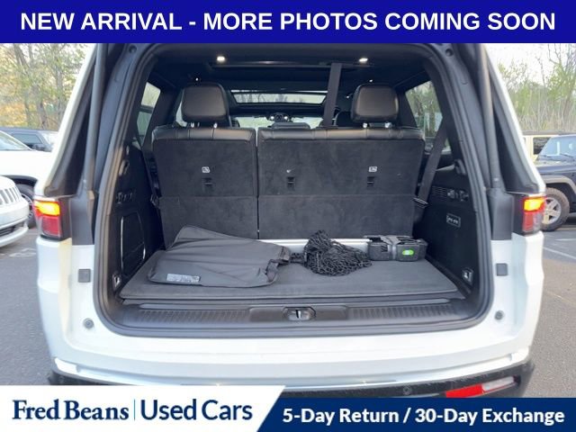 Used 2024 Jeep Wagoneer Series II w/ Premium Group I image 13
