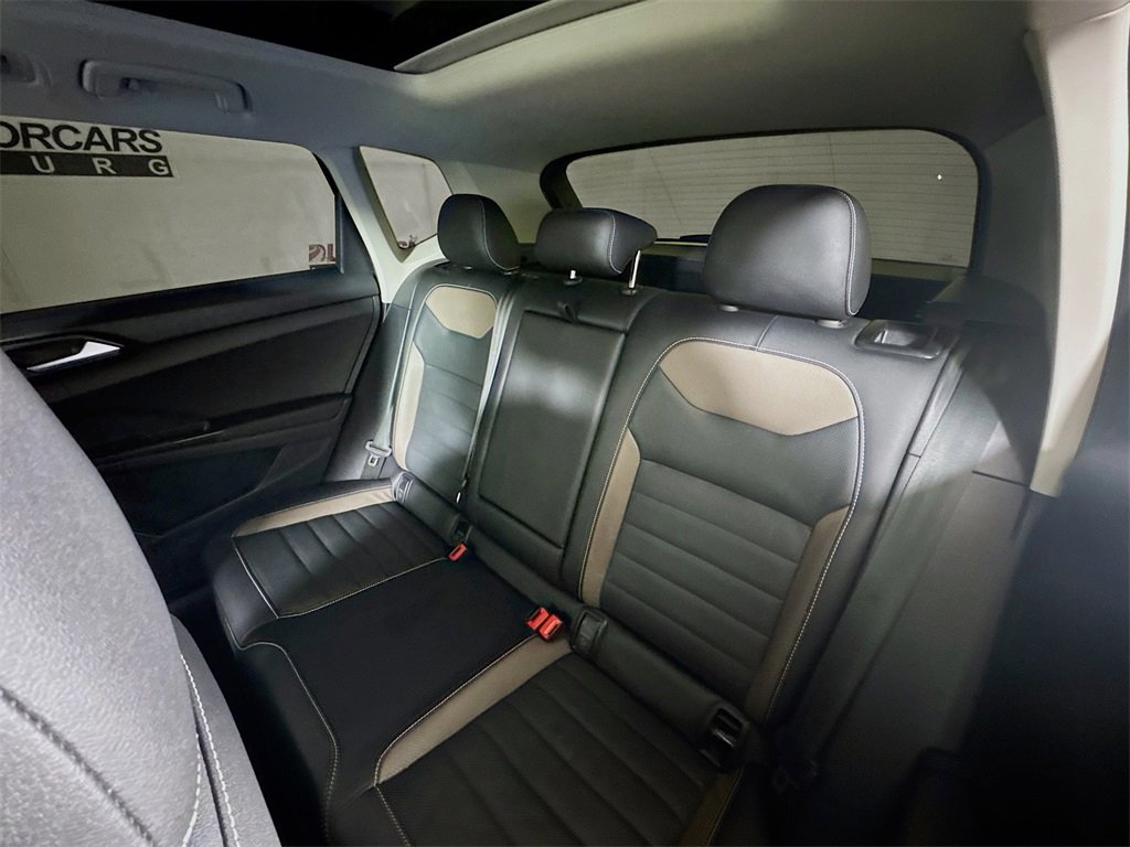 Used 2022 Volkswagen Taos SEL image 25