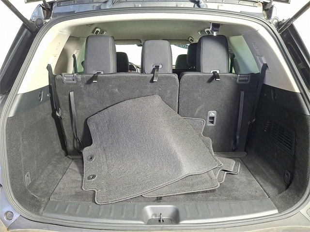 Used 2024 Nissan Pathfinder S image 29