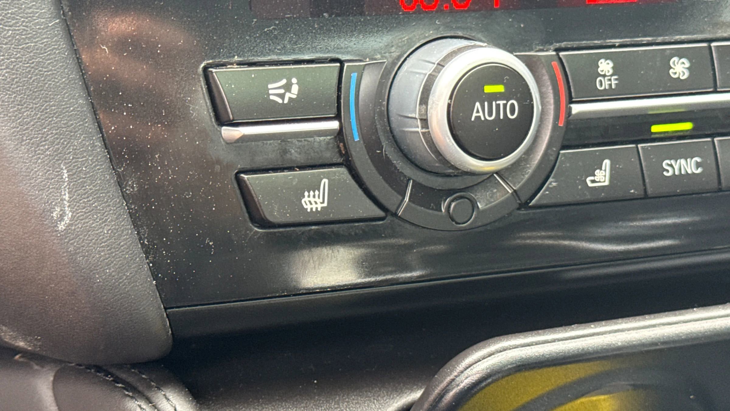 Used 2014 BMW M5 image 32