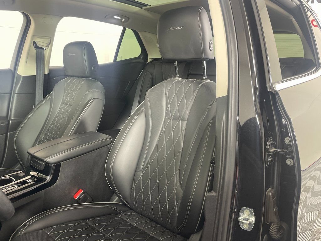 Used 2023 Buick Envision Avenir AWD/4WD image 25