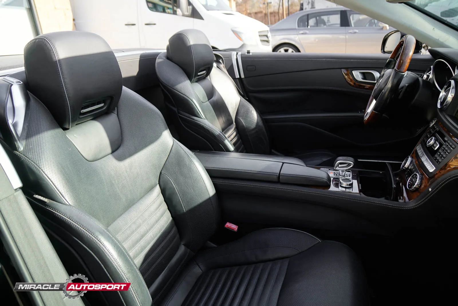 Used 2013 Mercedes-Benz SL 550 w/ Premium Pkg image 27