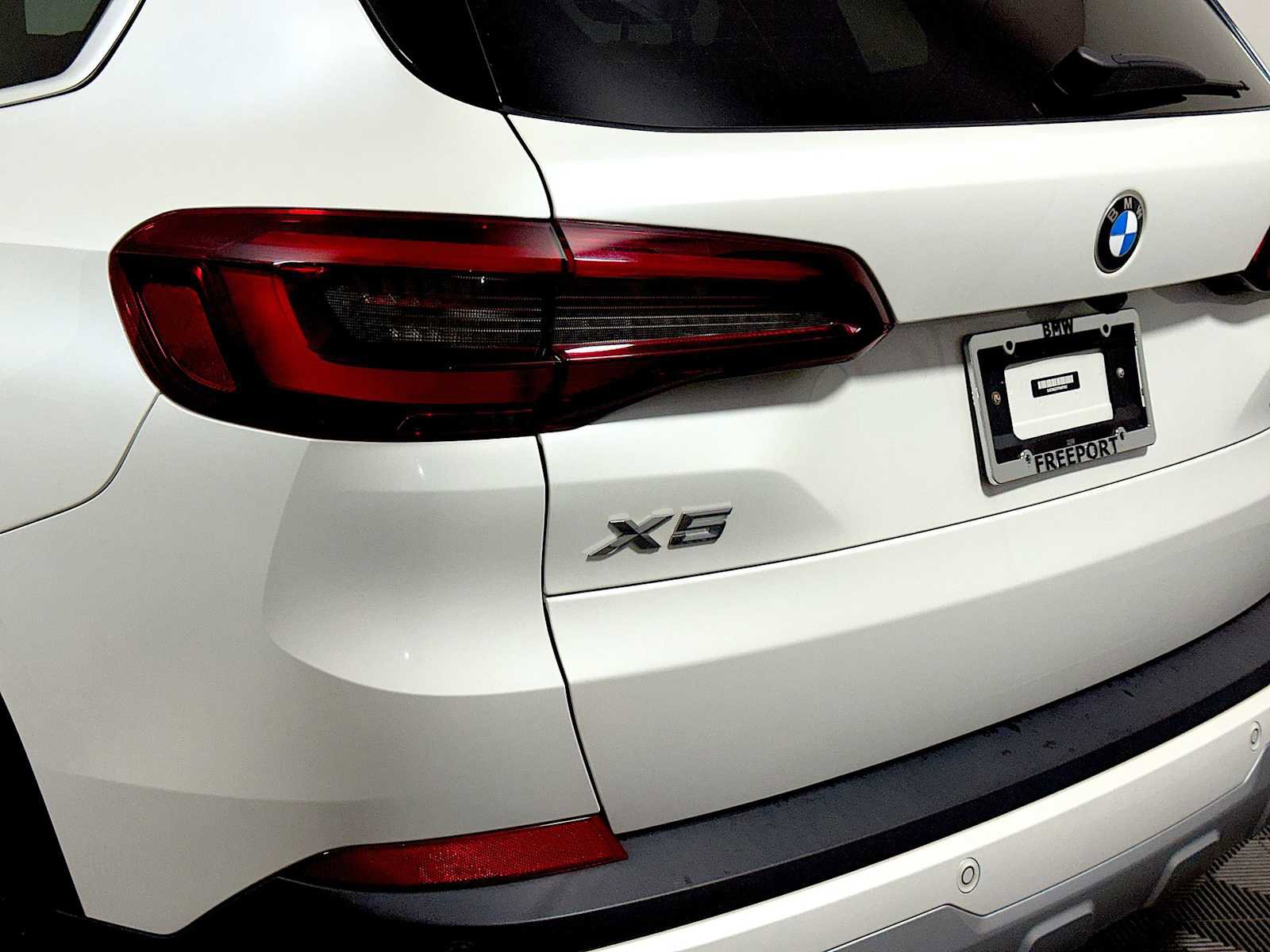 Certified 2023 BMW X5 xDrive40i w/ Premium Package AWD/4WD image 27