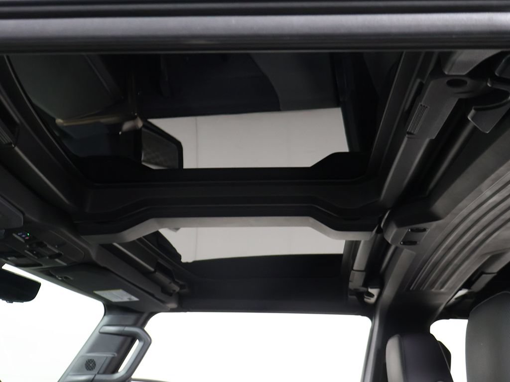 Used 2025 GMC Hummer EV 2X w/ Extreme Off-Road Package AWD/4WD image 22