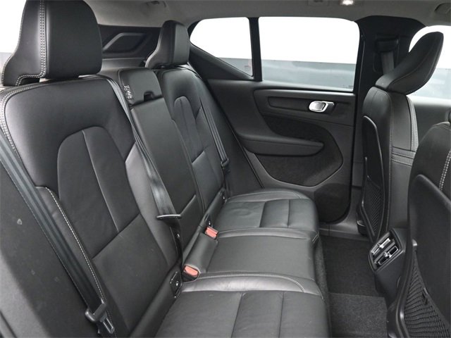 Used 2024 Volvo XC40 B5 Plus w/ Protection Package Premier image 31