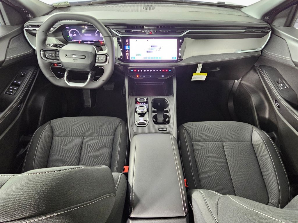 New 2026 Jeep Cherokee Laredo AWD/4WD image 19