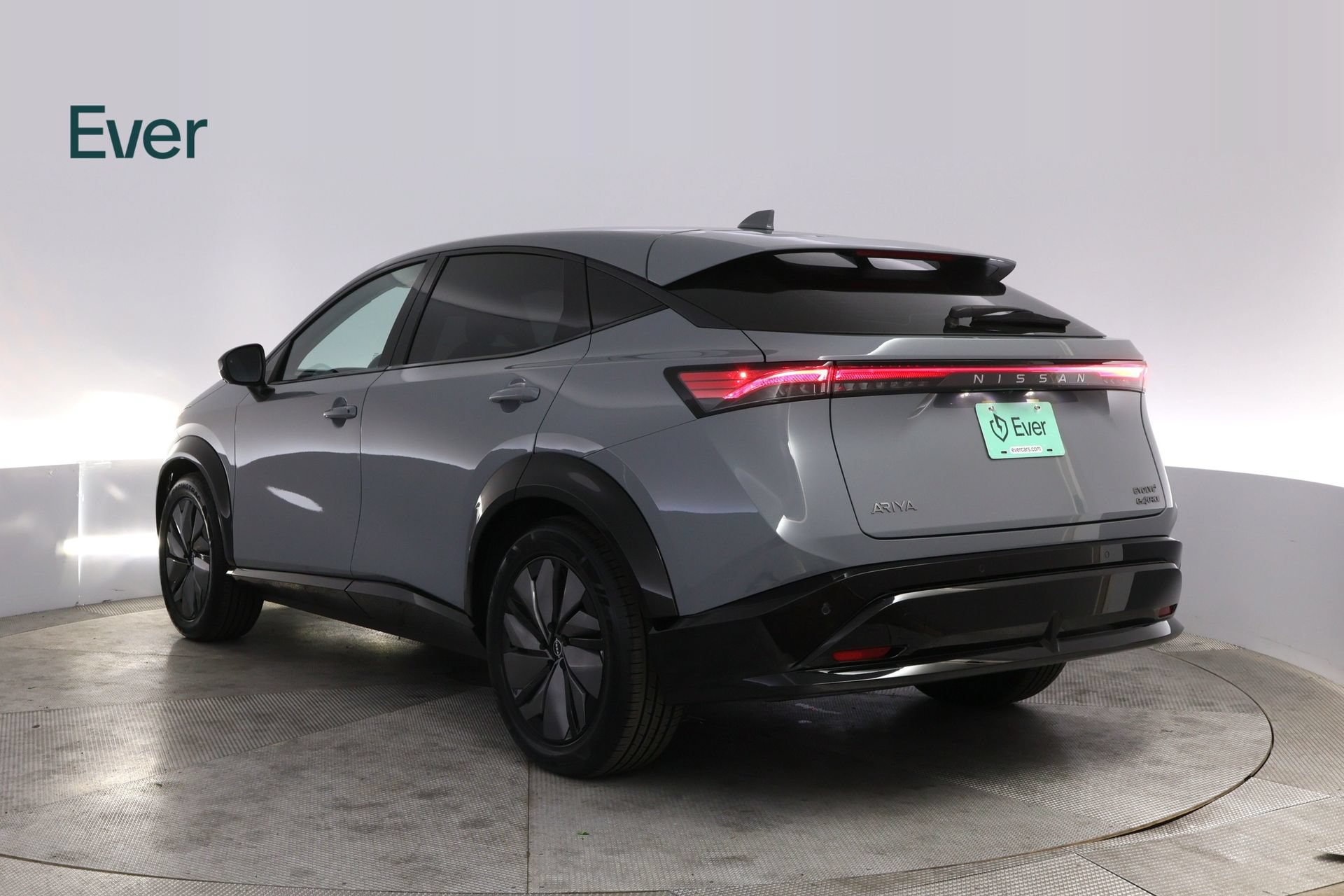 Used 2024 Nissan Ariya AWD image 17