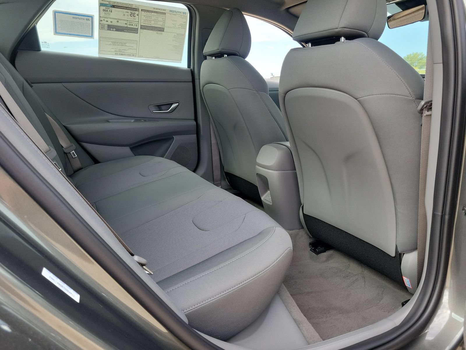 New 2026 Hyundai Elantra SE FWD image 18