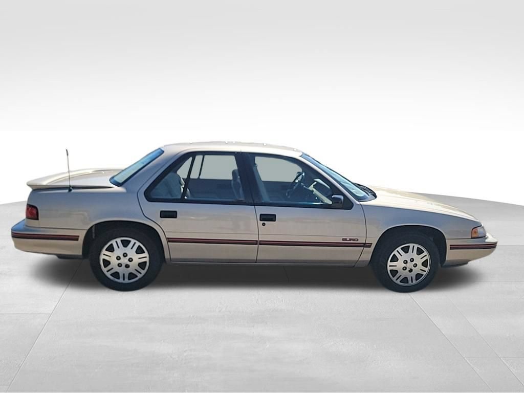 Used 1994 Chevrolet Lumina Euro FWD image 16