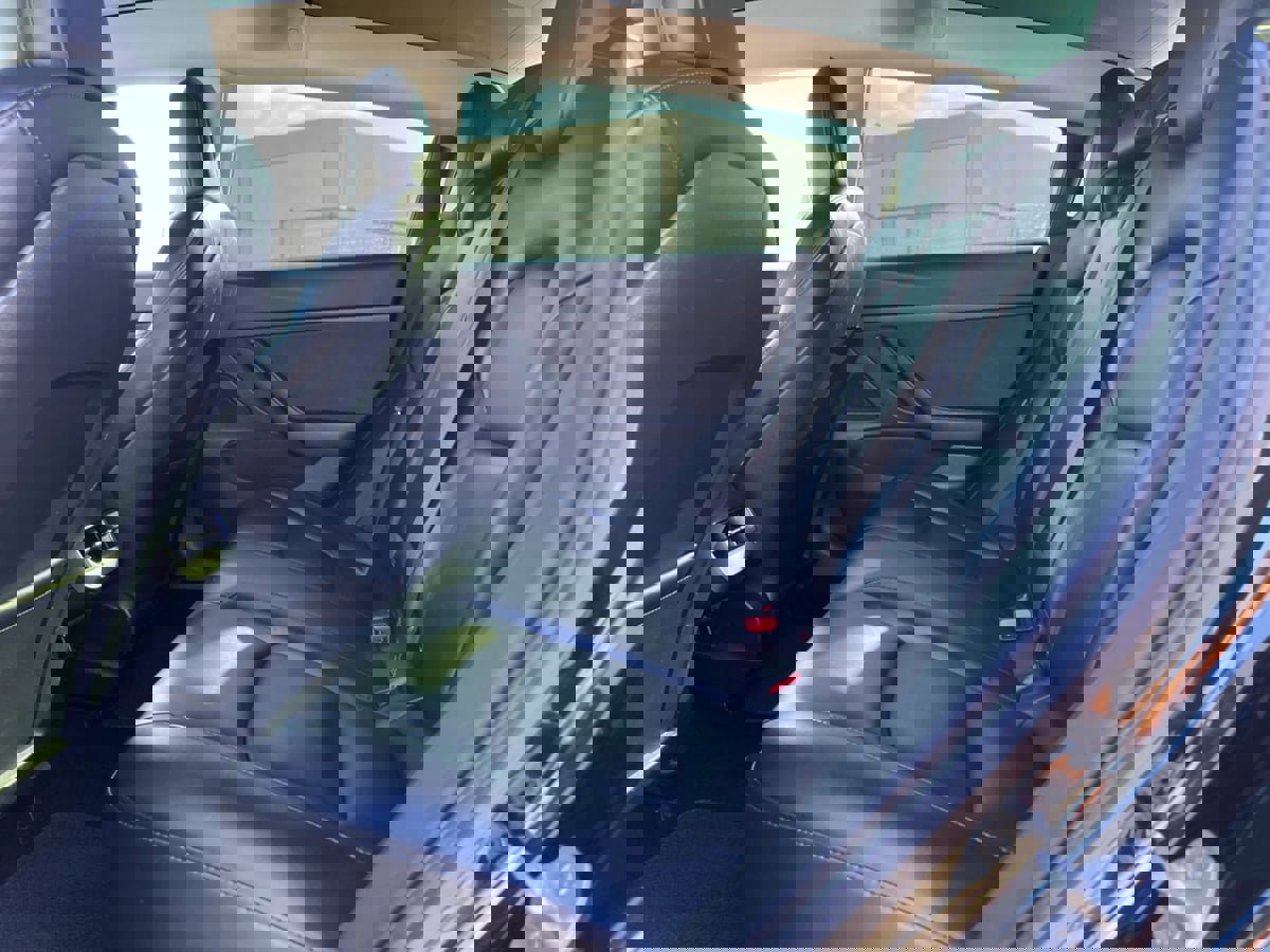 Used 2020 Tesla Model 3 Standard Range Plus image 16