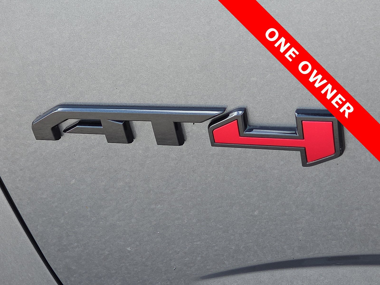 Used 2022 GMC Canyon AT4 AWD/4WD image 8