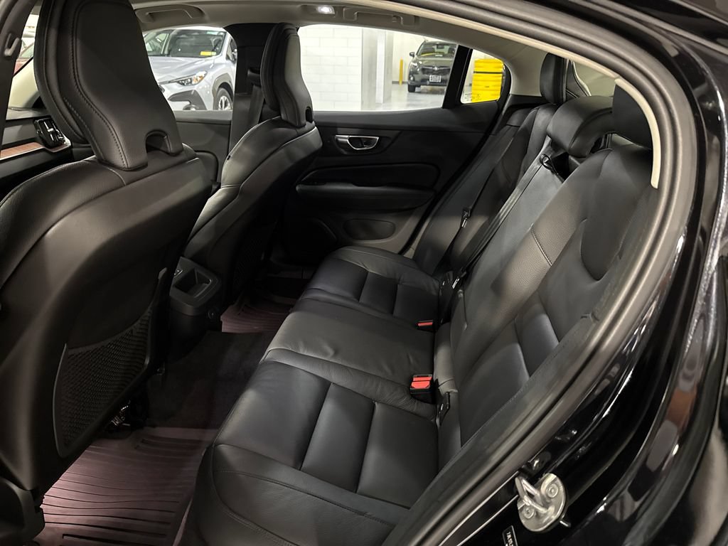 Used 2024 Volvo S60 B5 Plus AWD/4WD image 22